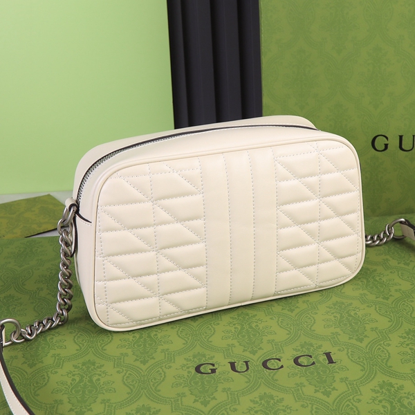 グッチバッグ側面デザイン